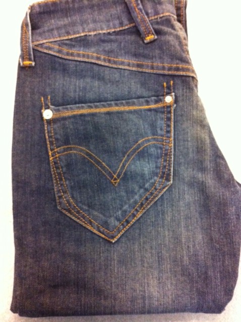 levis 571
